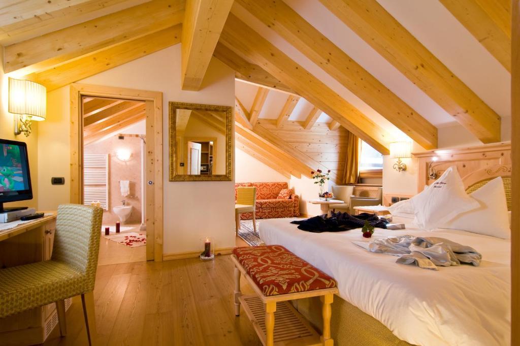 Boutique Hotel Diana 마돈나 디 캄필리오 외부 사진