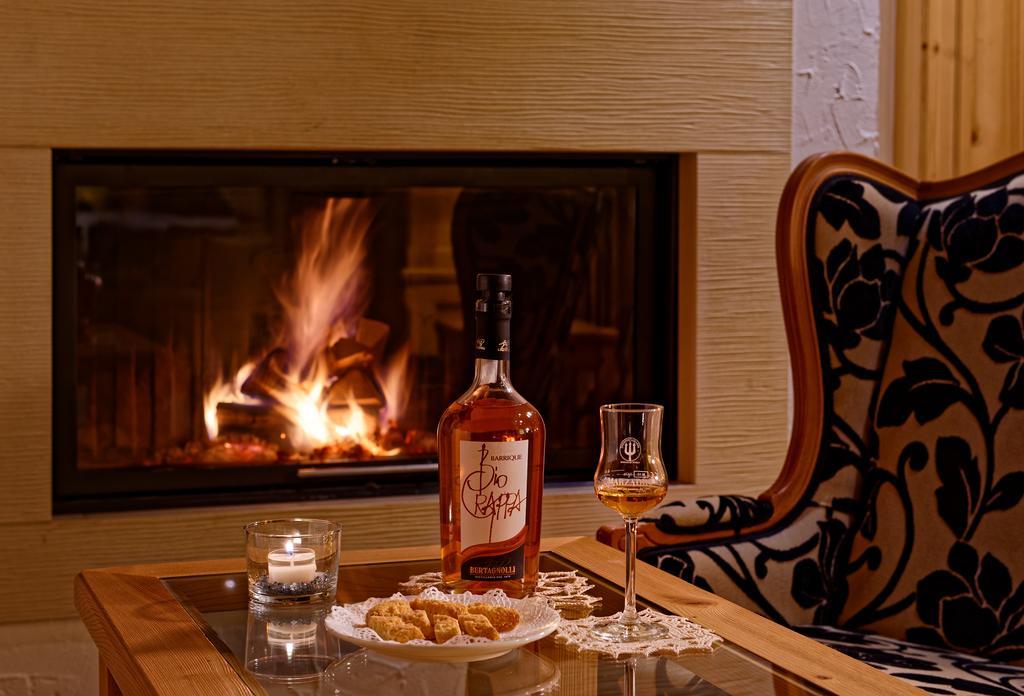 Boutique Hotel Diana 마돈나 디 캄필리오 외부 사진