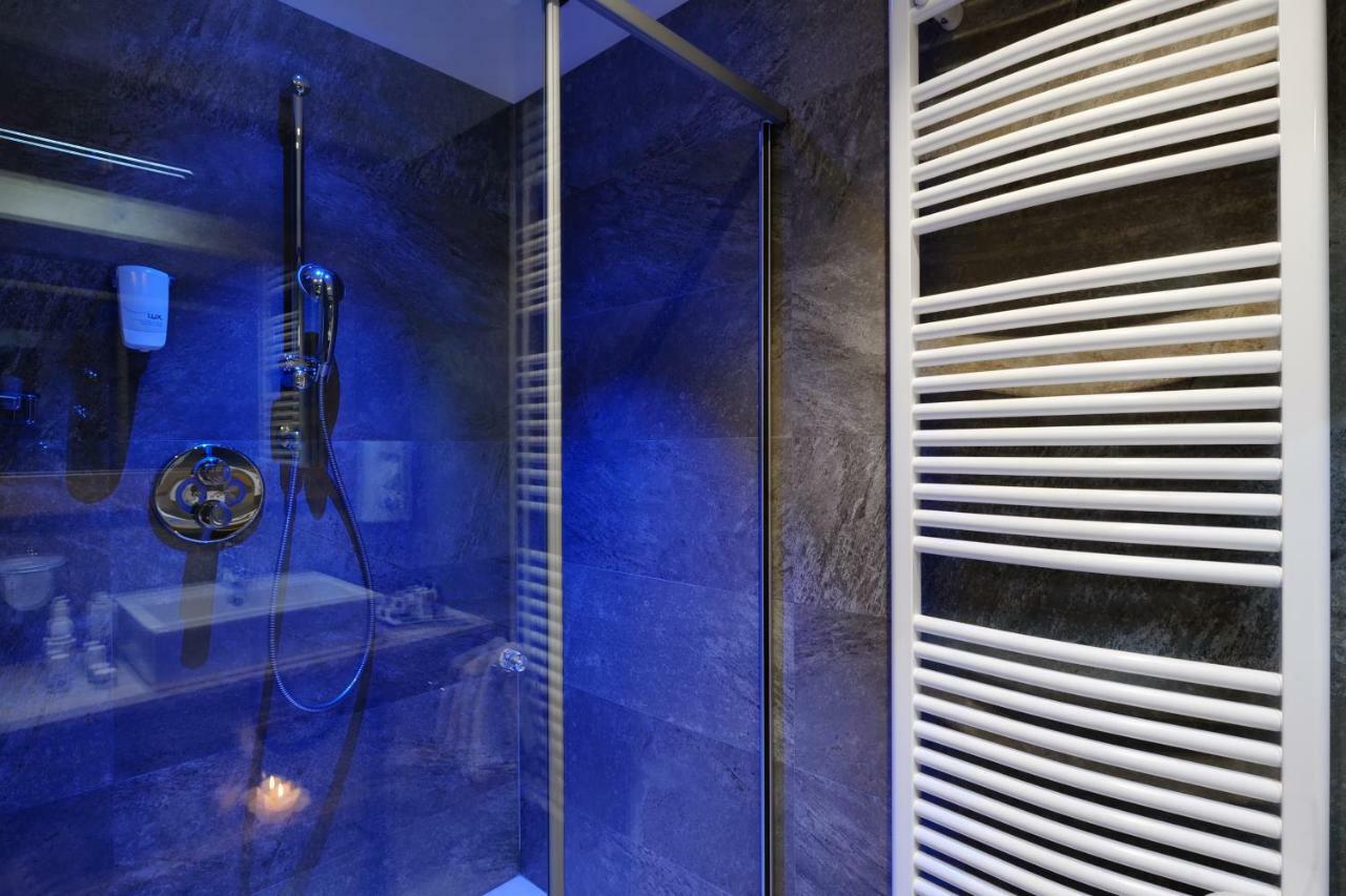 Boutique Hotel Diana 마돈나 디 캄필리오 외부 사진