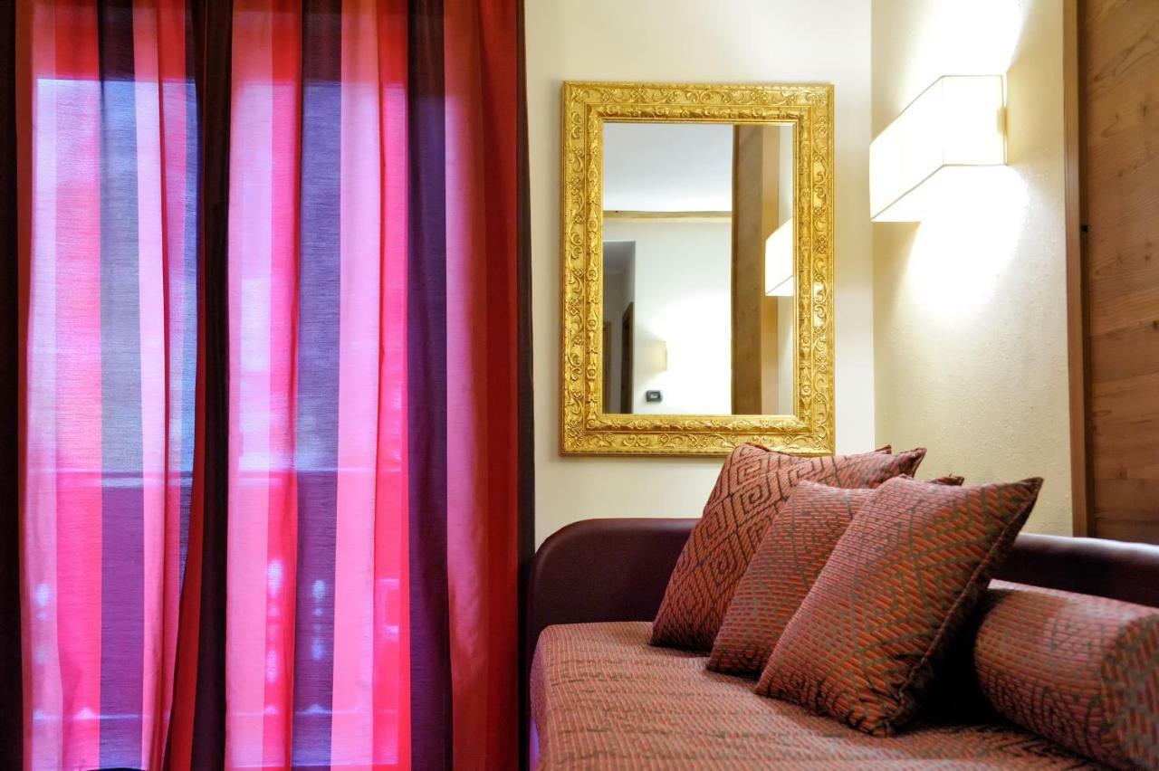 Boutique Hotel Diana 마돈나 디 캄필리오 외부 사진