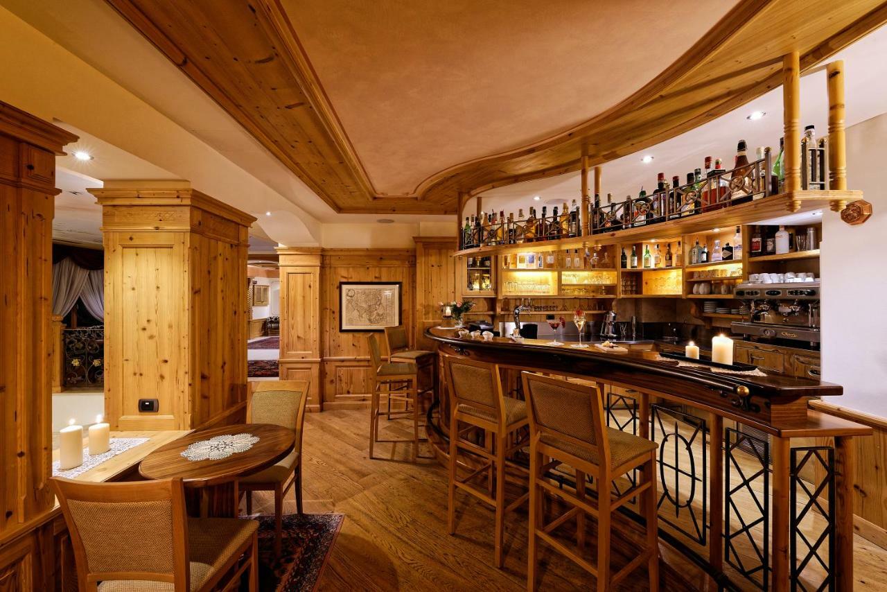 Boutique Hotel Diana 마돈나 디 캄필리오 외부 사진