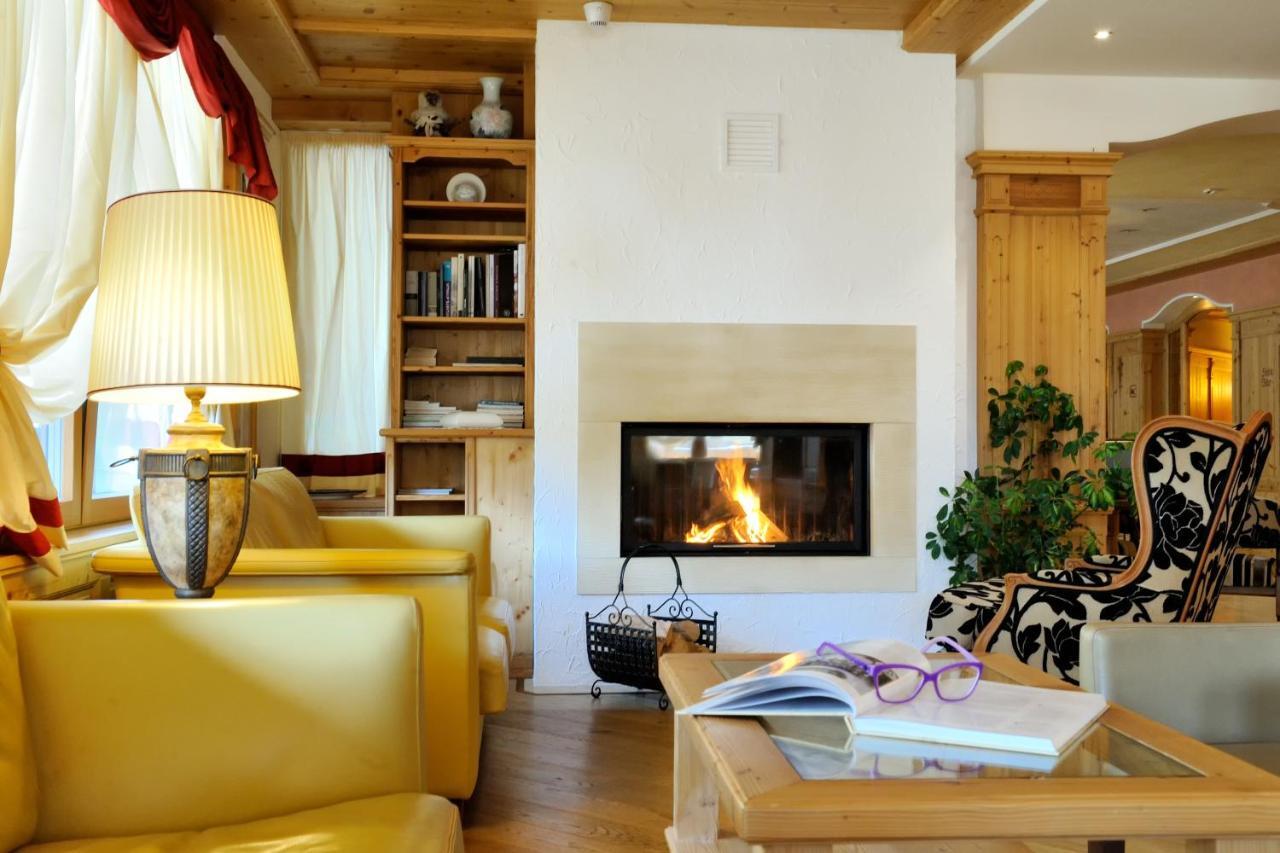 Boutique Hotel Diana 마돈나 디 캄필리오 외부 사진
