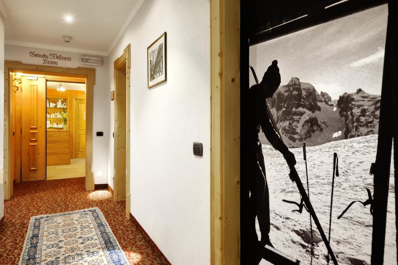 Boutique Hotel Diana 마돈나 디 캄필리오 외부 사진