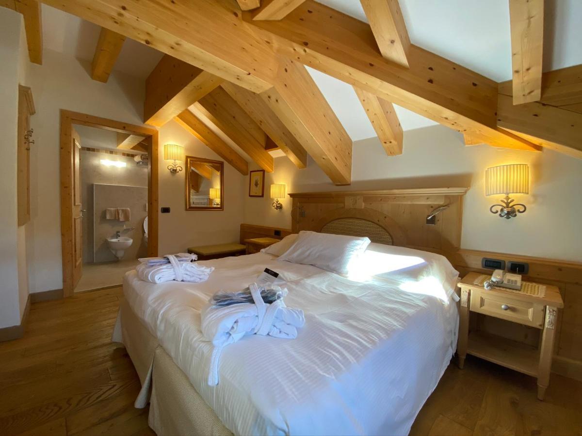Boutique Hotel Diana 마돈나 디 캄필리오 외부 사진
